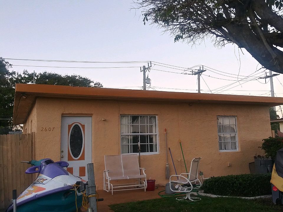 1st image of 2607 NW 9th Ct