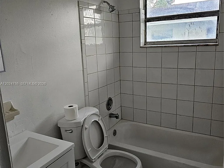 2451 NW 8th Pl #1 — Photo 8