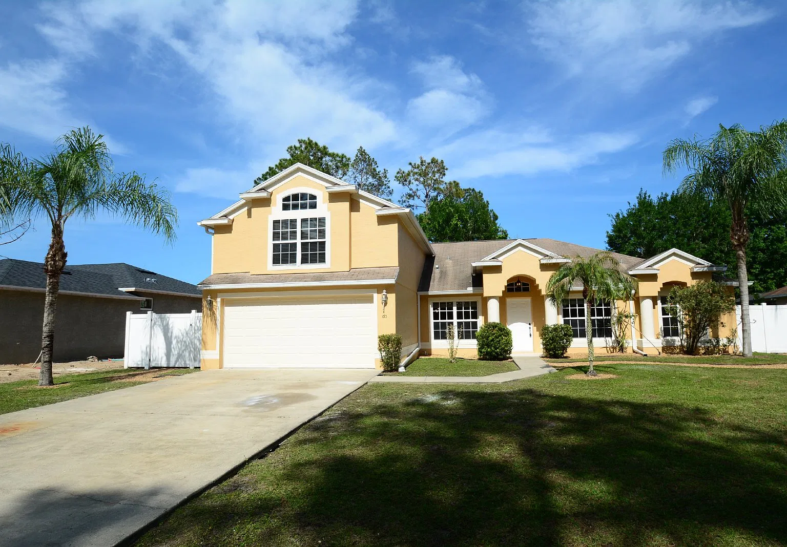 5 bed, 3.0 bath, 2732 sqft, $3,000 — Photo 1