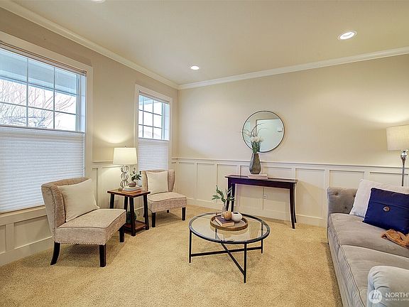 5th image of 10705 176th Avenue E