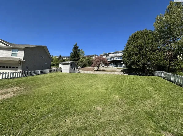 SW Crithfield Ct, Pullman, WA 99163