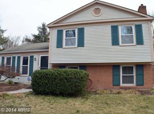 12609 Pinecrest Rd, Herndon, VA 20171