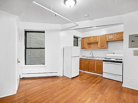 2nd image of 375 Pleasant Ave #2E