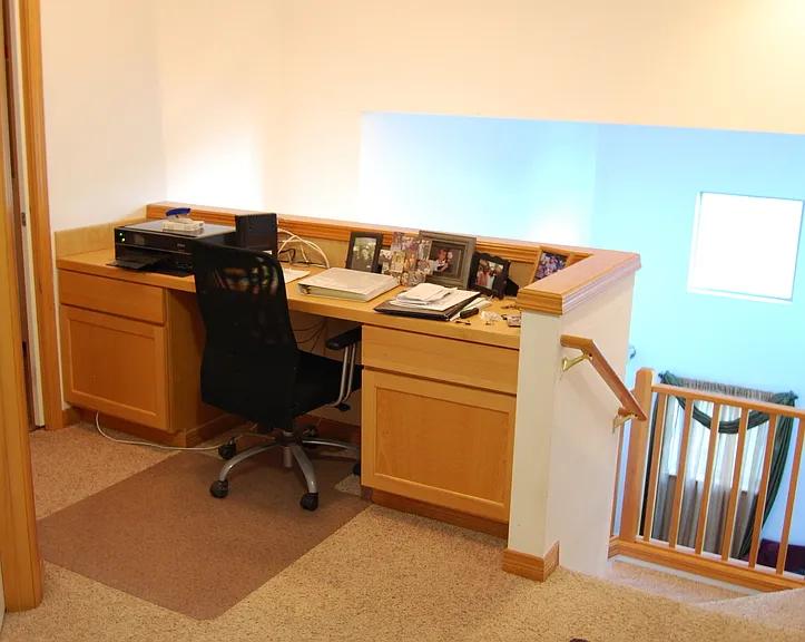 1847 Redwood Dr — Photo 2