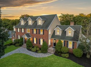 33 Holland Rd, Wakefield, MA 01880