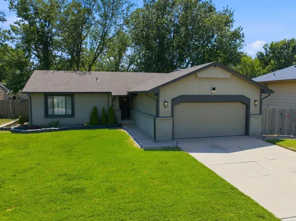 1007 S Cooper St, Wichita, KS 67207