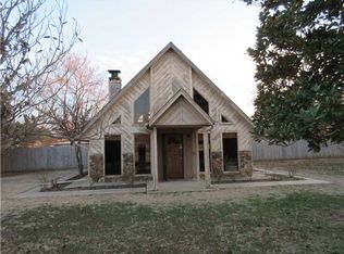 12240 SW 26th St, Yukon, OK 73099