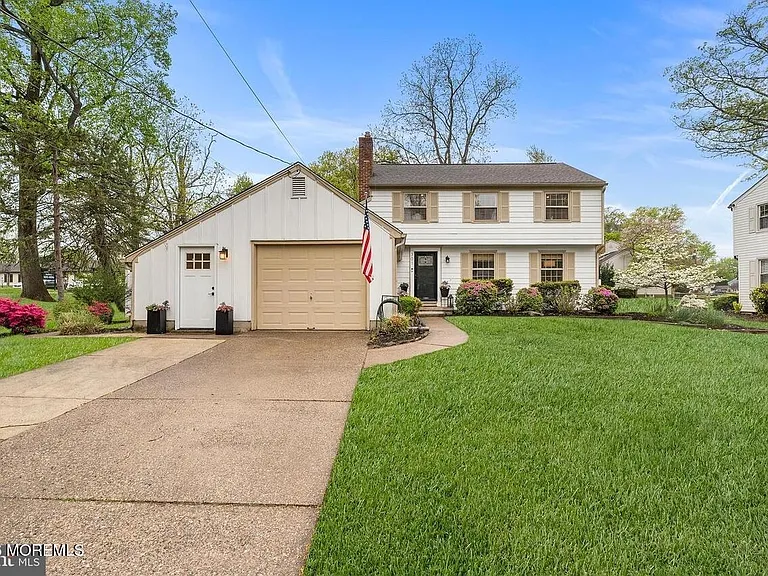 301 Westwood Dr — Photo 19