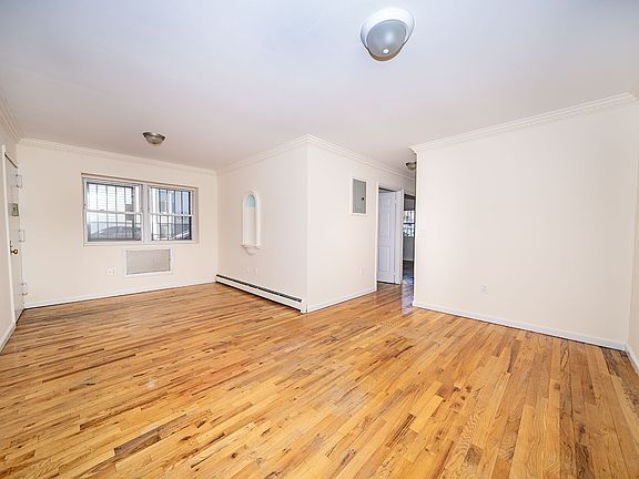 4th image of 54 Pilling St #1