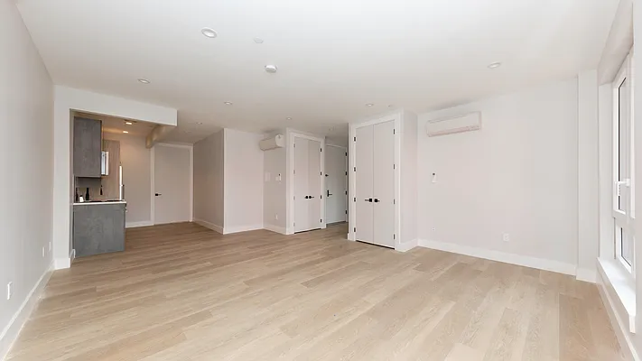 Rented by Nooklyn NYC LLC | media 13
