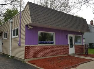 957 N Liberty St, Elgin, IL 60120