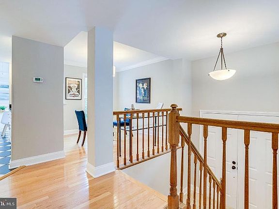 4th image of 2921 S Woodstock St #4