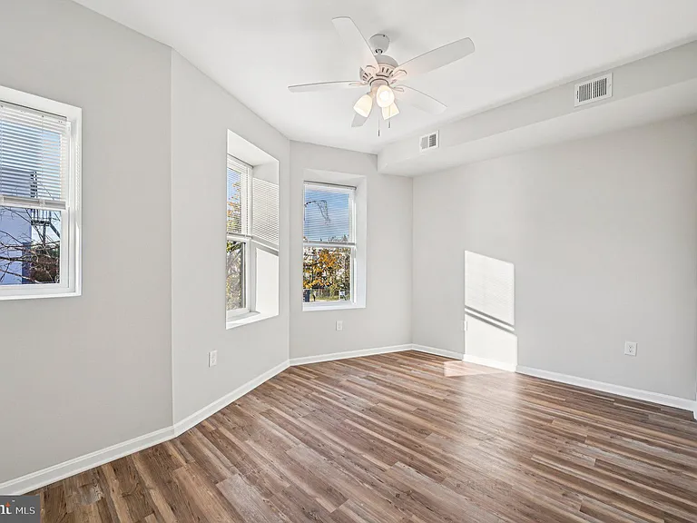 750 Reservoir St #B — Photo 21