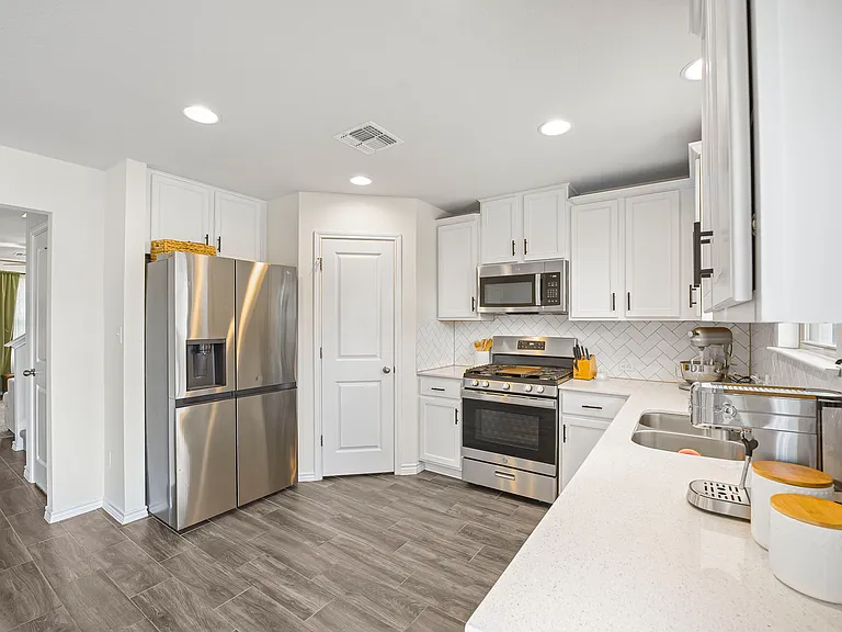 140 Witchhazel Way — Photo 13