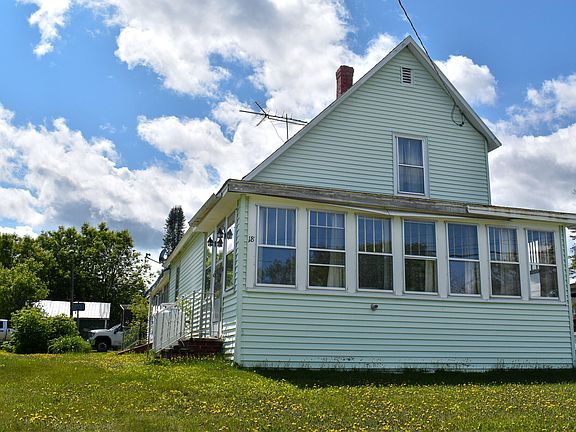 3rd image of 18 Front Street