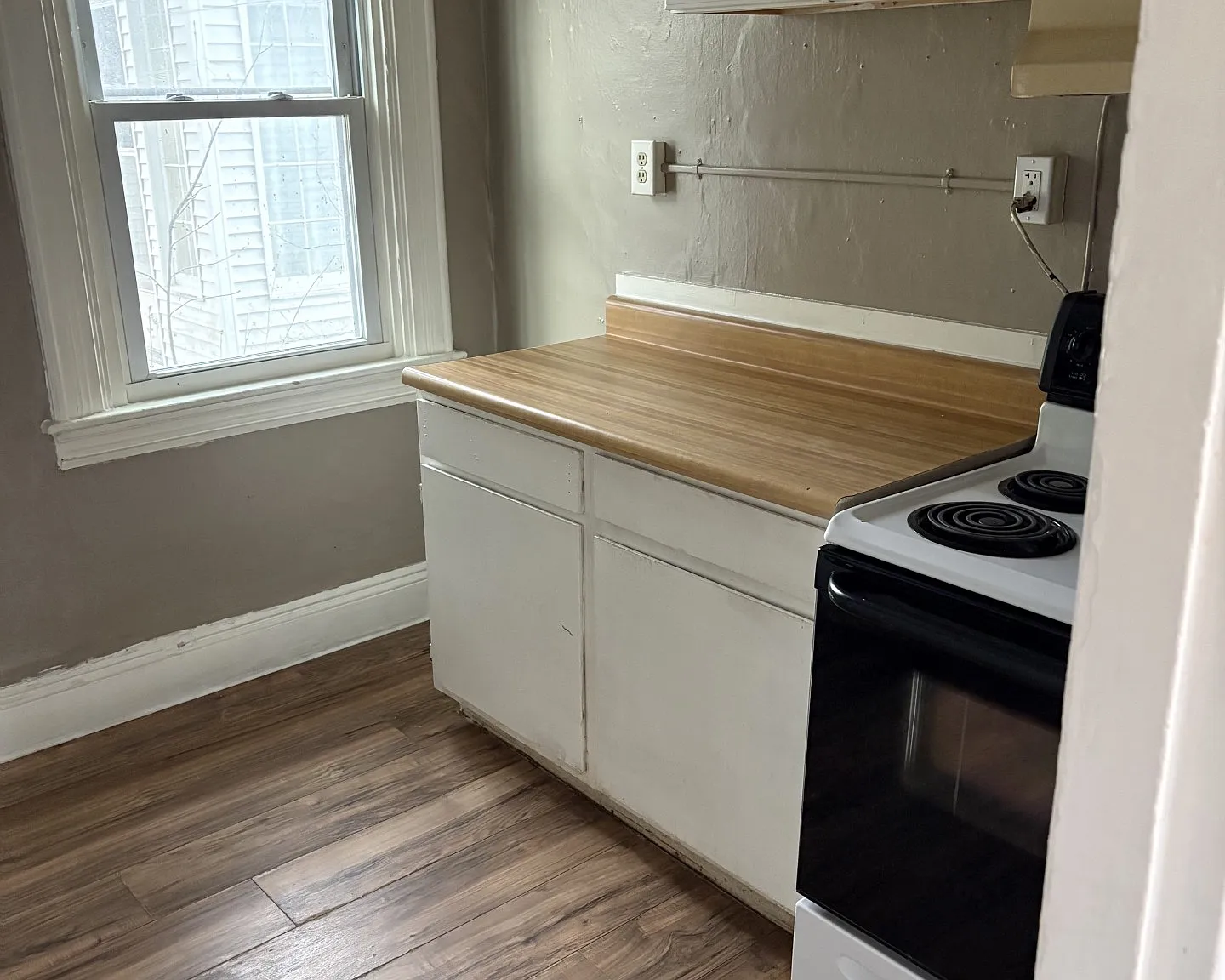 2 bed, 700 sqft, $1,400 — Photo 2