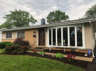 407 E Highland Ave, Mount Prospect, IL 60056