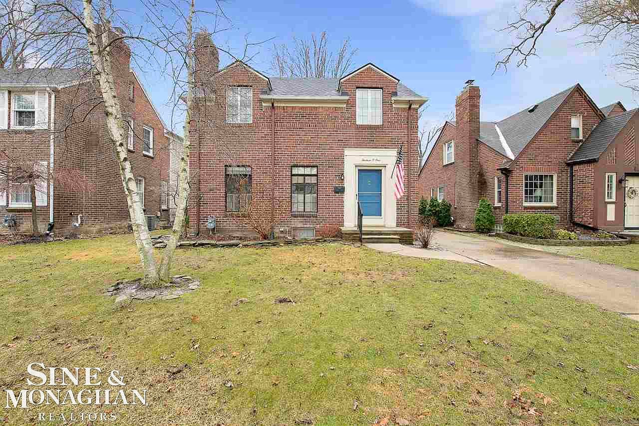 1301 Roslyn Rd, Grosse Pointe Woods, MI 48236 Zillow