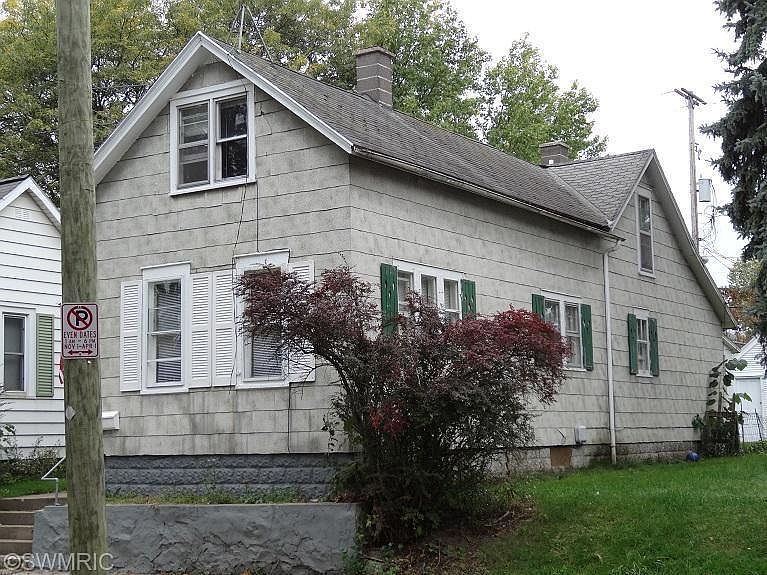 1st image of 1317 Quarry Ave NW