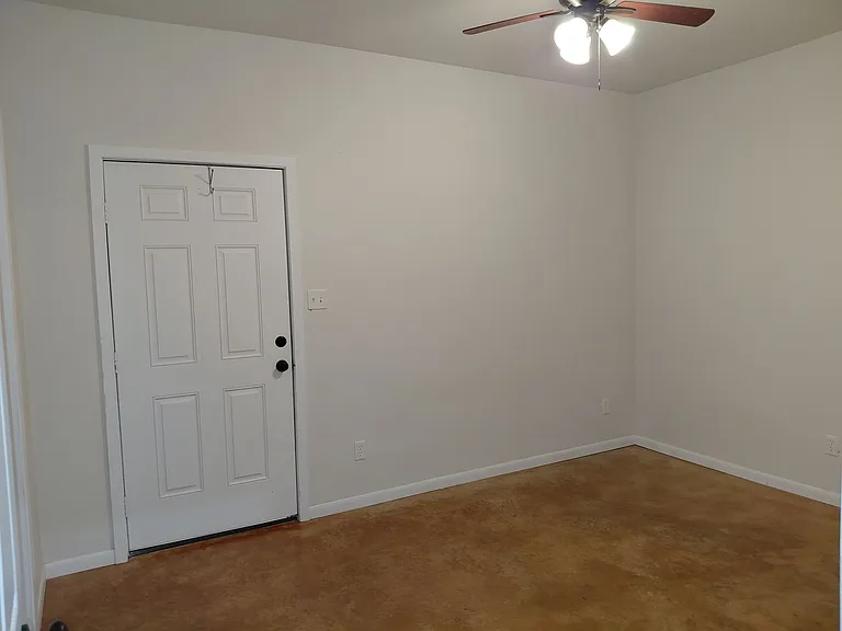 342 Meadow Rd #A — Photo 8