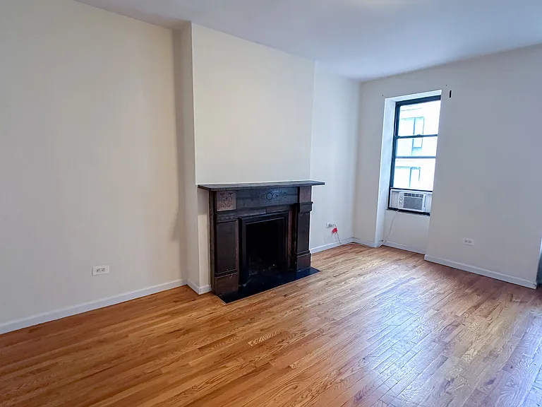 152 E 84th St #5K — Photo 3
