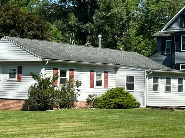 934 Lower South Main St, Bangor, PA 18013