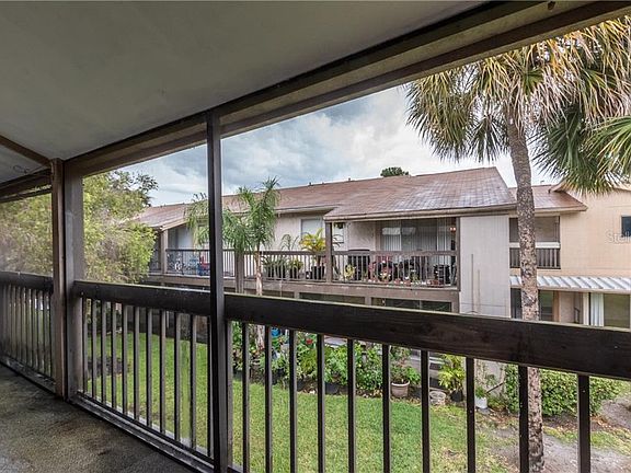 4th image of 6320 Newtown Cir #20B6