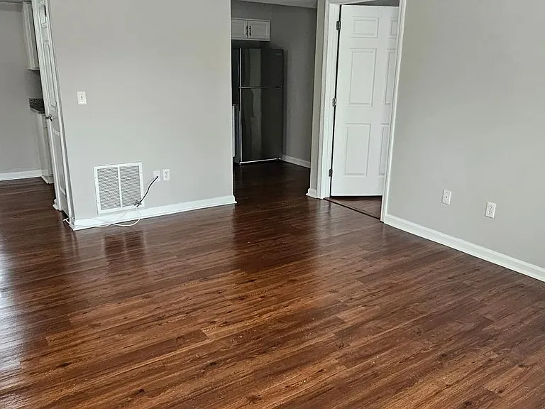 204 Cherry St #H1 — Photo 6