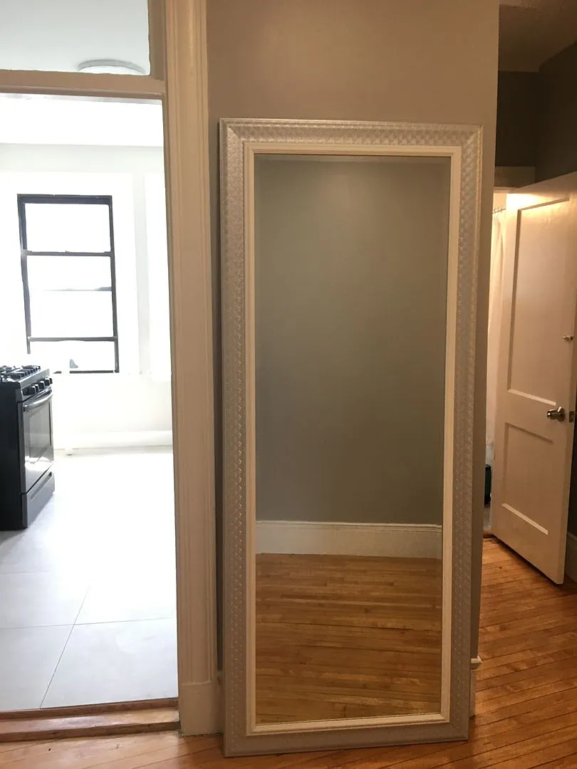 Allston 2 Bed | Hardwood Floors | Eat-In Kitchen | No Broker Fee — Photo 3