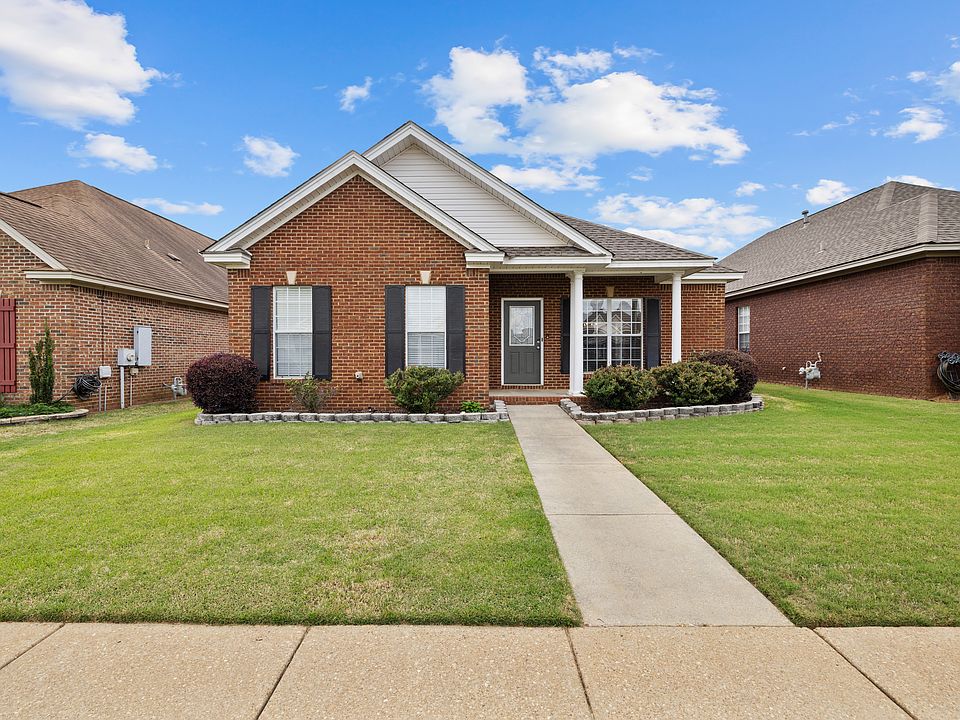 1st image of 512 Ashton Oak Dr
