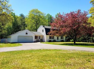 974 Russell Rd, Westfield, MA 01085