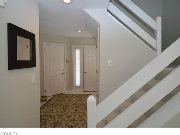 3rd image of 32644 Admirals Way