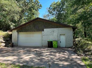 E3070 Bunker Rd, Waupaca, WI 54981