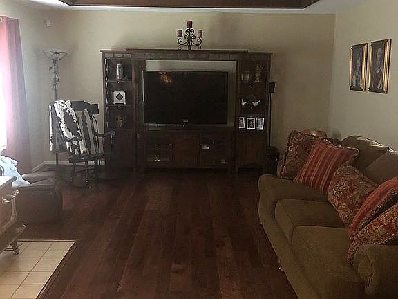 Living area—cedar beams