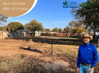 415 E Main St, Blair, OK 73526