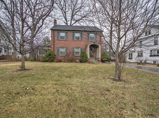 160 N Oakcrest Ave, Decatur, IL 62522