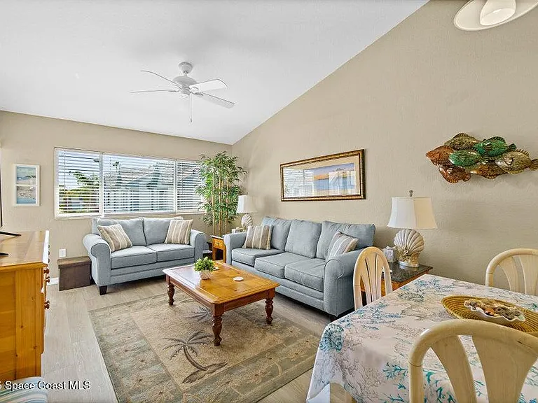 347 Ocean Park Ln — Photo 10
