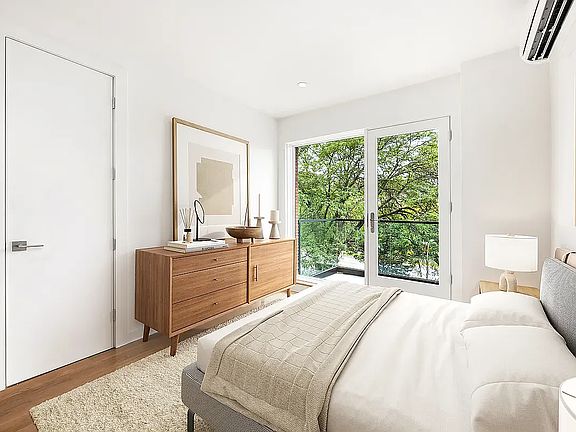 4th image of 567 Ocean Pkwy APT 5B