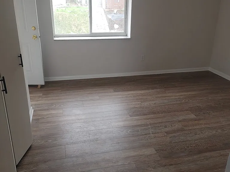 300 California Ave #3 — Photo 6