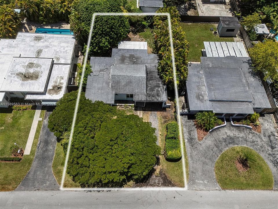 2nd image of 6460 SW 42nd Ter