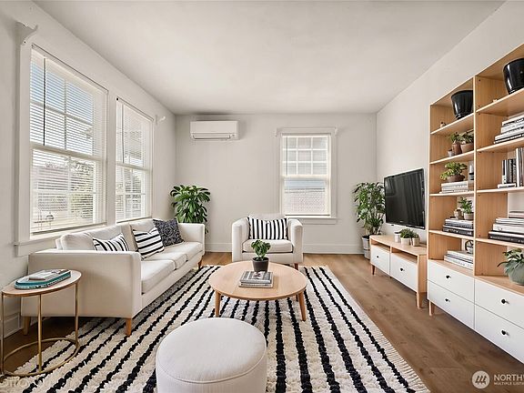 3rd image of 3624 Mckinley Avenue