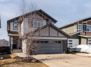 10 Taylor Pl, Strathcona County, AB T8E 0A6