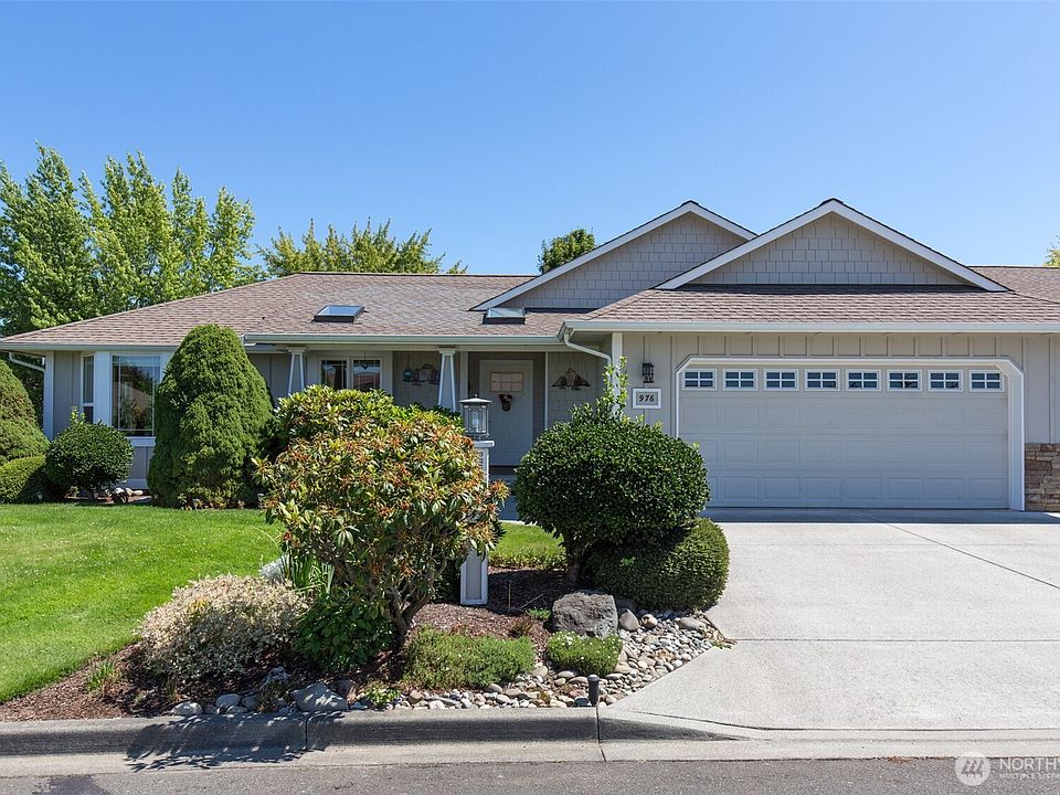 1st image of 976 N Minstrel Road