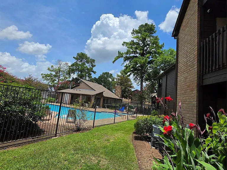 12755 Mill Ridge Dr #402 — Photo 14