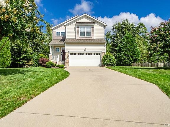 2nd image of 9458 Selborne Cir