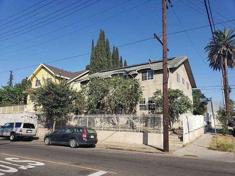 200 N Benton Way — Photo 1