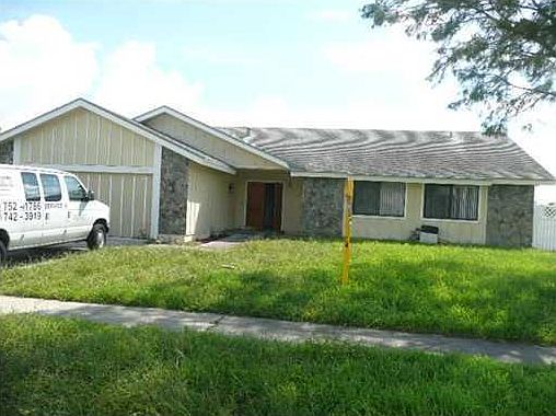 1st image of 4880 NW 73rd Ave