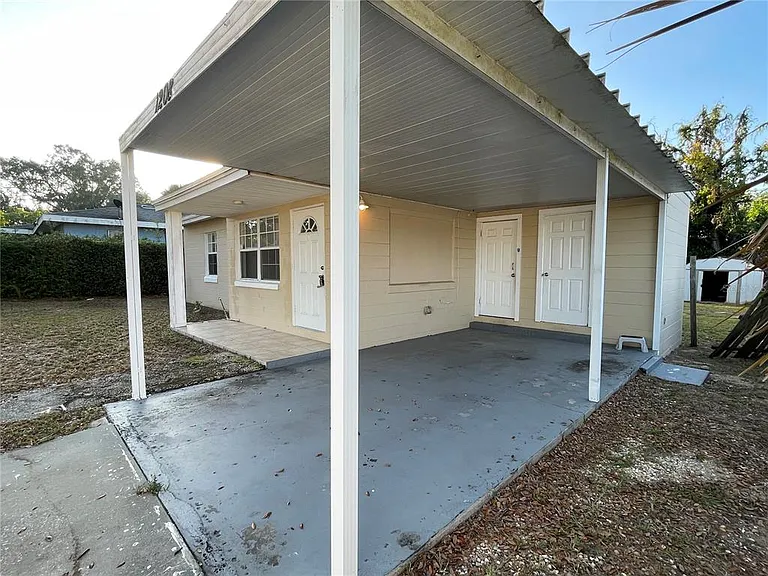 1208 Carlton Ave — Photo 4