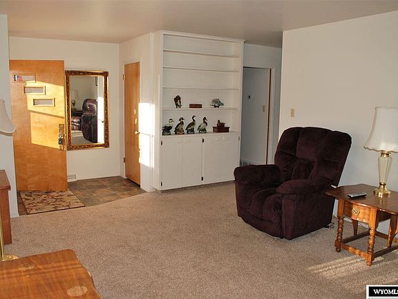 4th image of 1705 Coburn Ave