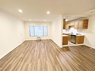 1026 N Genesee Ave APT 4, West Hollywood, CA 90046